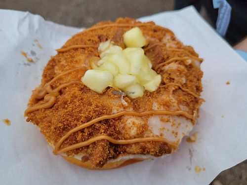 Apple crumble at Doughnotts in Nottingham
