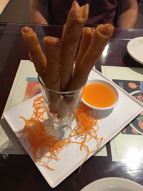 EZ spring rolls at EZ Thai Too in Solomons