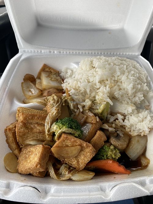 Tofu with mixed vegetables and steamed rice  at J J's Wok N Grill in Houghton