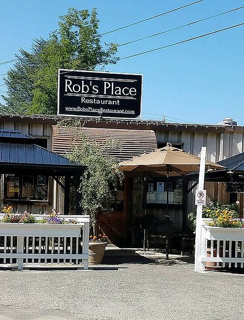 Rob's place at Rob's Place in Murphys