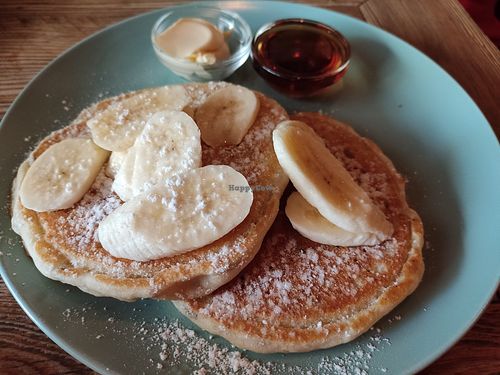 Vegan pancakes with banana at Satsang in Prague